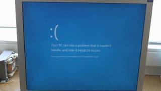 Windows 8 Developer Preview 32bit  blue screen [upl. by Rentschler]