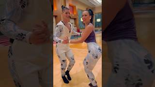 Adriana y Jorge Andrés dancing to quotDime Cómo Se Sientequot by Johnny Sky bachatadancers [upl. by Cartie]