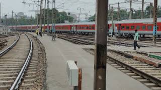 12204Amritsar  Saharsa Garib Rath Express Departure New Delhi [upl. by Anitsirhcairam]