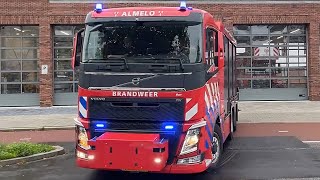 P1 Brandweer Almelo 053171 HV rukt met spoed uit naar een dodelijk ongeval in Enter [upl. by Ecitsuj]