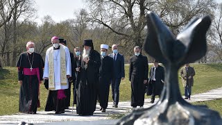 HRT Snimka prijenosa međureligijske molitve u Jasenovcu [upl. by Devol]