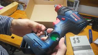 Unpacking  unboxing cordless impact driverwrench GDX 18V200C 06019G4204 [upl. by Vidal]