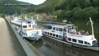 11052011  Heidelberg  Fahrgastschiff quotAlt Heidelbergquot stößt gegen Mauervorsprung [upl. by Aicylla]