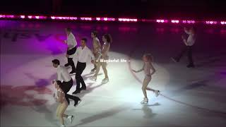 Tessa Virtue amp Scott Moir dancing on stage at TTYCT Abbotsford 2018 [upl. by Lawler]