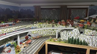 Märklin H0 digital 43 Züge bei der 1 Automatikfahrt mit WDP [upl. by Iadrahc]