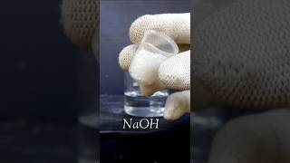 Colour change reaction 😮  experiment  viralvideo  atpm  science [upl. by Wittie]