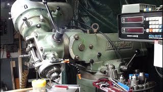 CUTTING SERRATIONS ON BRIDGEPORT MILL 668 tubalcain [upl. by Millisent377]