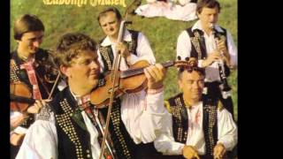 OLŠAVA Lidové Písnĕ z Uherskobrodska  Moravian  Slovak Folk Song 1975 [upl. by Acirt18]