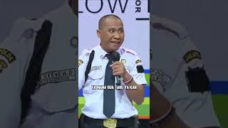 JANGAN TANYA ANEHANEH KE SATPAM shorts standupcomedyindonesia riodumatubun [upl. by Asteria894]