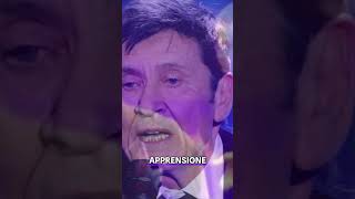 Gianni Morandi malore improvviso al concerto finito a terra al centro del palco s shorts [upl. by Neyu571]