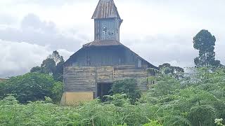 gereja tua ini hampir rubuh karena sudah tidak di gunakan lagi‼️ [upl. by Giddings]