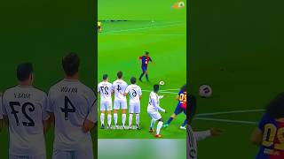 Golazo de Tiro Libre de Ronaldinho al Real Madrid futbol ronaldinho shorts [upl. by Thirzia]