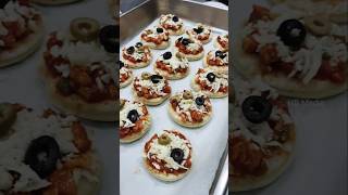 Mini Pizzas Special shorts youtubeshorts hanibangule trending love food pizza viralvideo [upl. by Burg390]