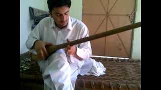 SITAR PLAYER  NASIR KALU KHAN SWABI PESHAWAR PAKISTAN 2013 Larsha Pekhawar Ta Humayun Khan PASHTO [upl. by Zoldi37]