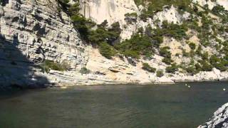 CALANQUE DES PIERRES TOMBEESSUGITON ENTRE CASSIS ET MARSEILLEavi [upl. by Chico]