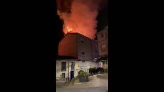 Incendio en el Casino de O Barco [upl. by Yenffad236]