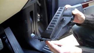 How to Upgrade the accelerator pedal on a Range Rover Vogue [upl. by Qulllon]