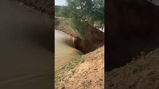 Process Of Heavy Rain Water Scouring The Soil Which Is Loose Porous And Has Vertical Fissures [upl. by Pooley650]