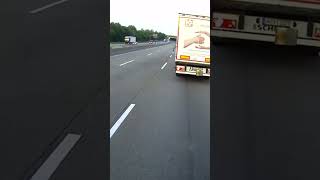 Noch nie war eine Staumeldung so präzise lkwfahrer lkw germantruckdriver germany dash [upl. by Tjon349]