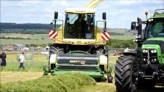 Fendt 939 Vario S4 Fendt KATANA 65 Krone BIG X480 SALON DE LHERBE 2014 [upl. by Palgrave]