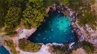 SORRENTO HIDDEN GEM BEACH 🇮🇹 Bagni Regina Giovanna in Amalfi Coast [upl. by Akiehsal]