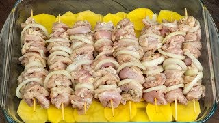 Hoy preparamos la receta de un rico pollo marinado presentado en brocheta  GustosoTV [upl. by Vida]