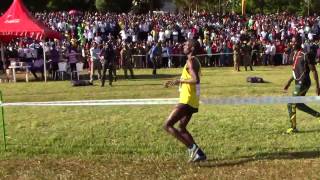 Joshua Cheptegei Staggers to the Finish at 2017 World Cross Country Champs [upl. by Lhok]