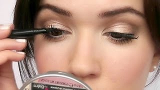 How To Apply False Eyelashes For Beginners ♡ Two Easy Ways [upl. by Orhtej]