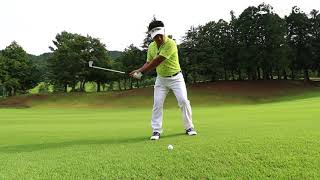 【Honda GOLF】三觜喜一プロ（2）：Lesson 5 左足上がり斜面の打ち方 [upl. by Malva]