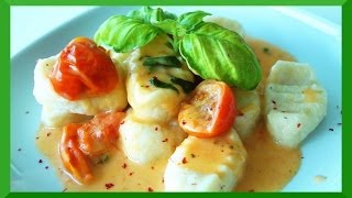 Ricotta Gnocchi mit geschmolzenen Tomaten Rezept [upl. by Kerns676]