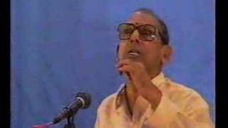 Nedunuri Krishnamurthy sings Aaragimpave in Thodi [upl. by Wylde506]