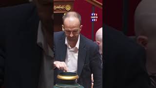 Des députés LFI ont refusé de serrer la main du député RNassesseur Flavien Termet [upl. by Atiran494]