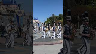 Magic band at Disneyland disney disneyland [upl. by Hungarian]