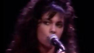 The Bangles  Walk Like An Egyptian  Live  New Years Eve 1986  Different Light  Run DMC [upl. by Thorn]