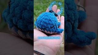 Nouvelle baleine en porteclé crochet amigurumi homemade faitmain [upl. by Corbet]