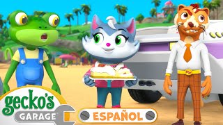 El catástrofe pastelero con Gecko 🍰🍰 🐸 Garaje de Gecko  Carros para niños  Vídeos educativos [upl. by Feeney820]