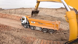 Komatsu Excavator loading sand in two directions [upl. by Lareena]