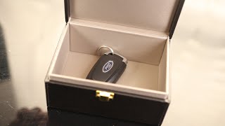 VEVOR Faraday Box PU Leather Signal Blocking Holde Keyless Fob Protector Shielding for WiFi RFID [upl. by Mylor]