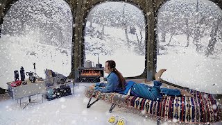 Solo camping in winter Heavy Snow  Enjoy snow scenery in a tent [upl. by Wilhide]