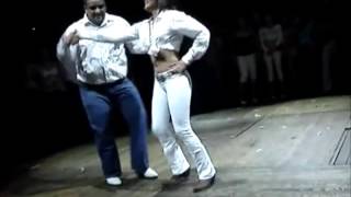 GORDITO ES BUENO BAILANDO CUMBIA [upl. by Andris28]