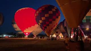 Invasione di mongolfiere allaviosuperficie di Terni ecco Night glow [upl. by Yolande471]