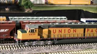 Review of DDA40X from Athearn is here in HO scale [upl. by Irovi]