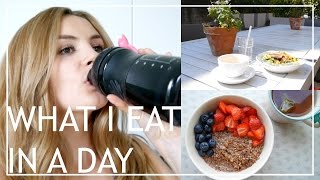 12 What I Eat In A Day  Niomi Smart [upl. by Nycila936]