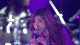 Chit Thu Wai Live in Myanmar Mee Eain Kabyar Lamp Song [upl. by Anihpled183]