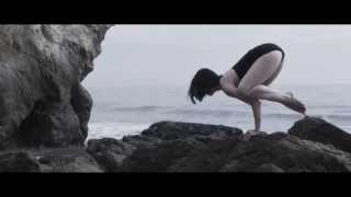 Vinyasa Yoga Beautiful Beach Yoga ft Callan Polmer [upl. by Yenwat]