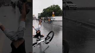 RL SEM FREIO NA CHUVA🌧🔥graudebike grau bike bikelover viral [upl. by Euqinemod]