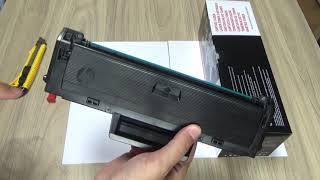 HP W1106A 106A Remove and install chip compatible cartridge [upl. by Lynda856]