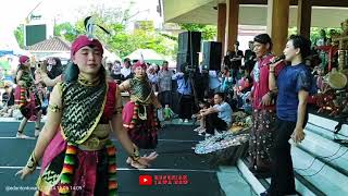 Babak ndadi babak putri Jathilan Hargo Turonggo sejati  di Taman Budaya Kulon Progo [upl. by Mulac931]