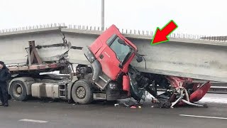 Dangerous Moment of Trucks amp Cars in Traffic  Overload Truck Idiots  Trucks Car Fails Compilation [upl. by Rye]