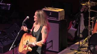 Sarah Smith  Three Little Birds Bob Marley Cover  LIVE [upl. by Amaty536]